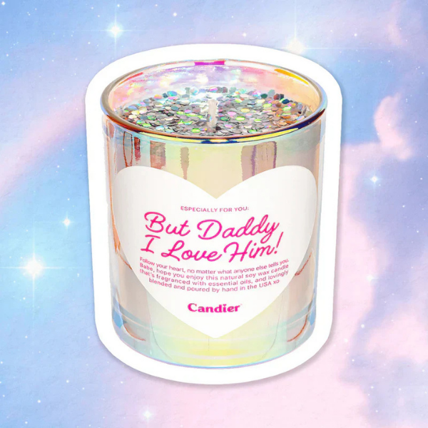 נר סויה 'But Daddy I Love Him!' בעיצוב נצנצים כסופים 255 גרם - Candier