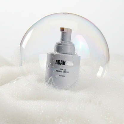 קצף ניקוי 'גלואו רייז' המנקה שאריות איפור ולכלוך מבלי לייבש את העור 150 מ"ל - עדה לזורגן
