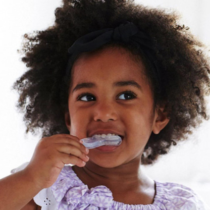 מברשת אצבע לשיניים ולחניכיים מסיליקון 'שלב 3' - ג'ק אן ג'יל