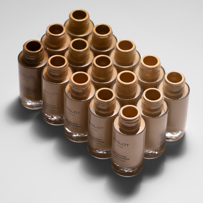 מייק אפ עם גימור קורן וטבעי 30 מ"ל - אינגלוט