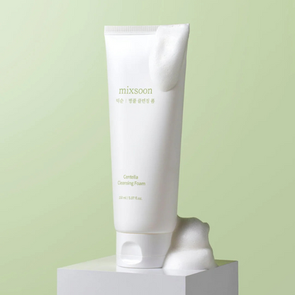 Centella Cleansing Foam mixsoon 