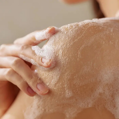 סבון גוף '30 ימים' מכיל חומצות לטיפול בפצעונים בעור 400 מ"ל - SOME BY ME