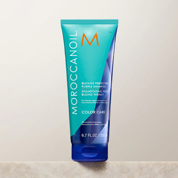 Moroccanoil Blonde Perfecting purple shampoo