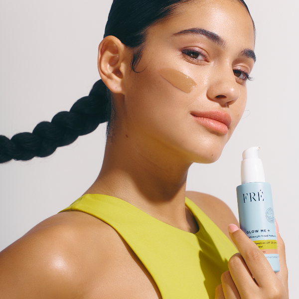 קרם לחות מינרלי SPF30 'Glow Me+' בתוספת גוון 50 מ"ל - FRÉ