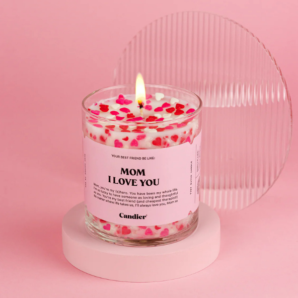 נר סויה 'Mom I Love You' בעיצוב לבבות 255 גרם - Candier